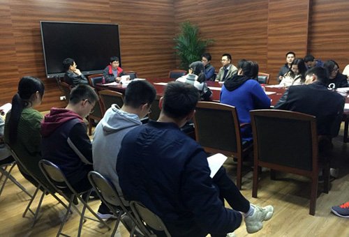 水生所三中心第二党支部举行组织生活会