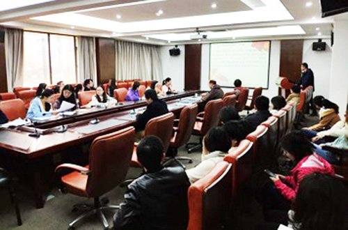 水生所三中心第一党支部召开组织生活会