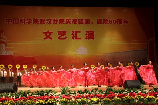 作者：张晓良