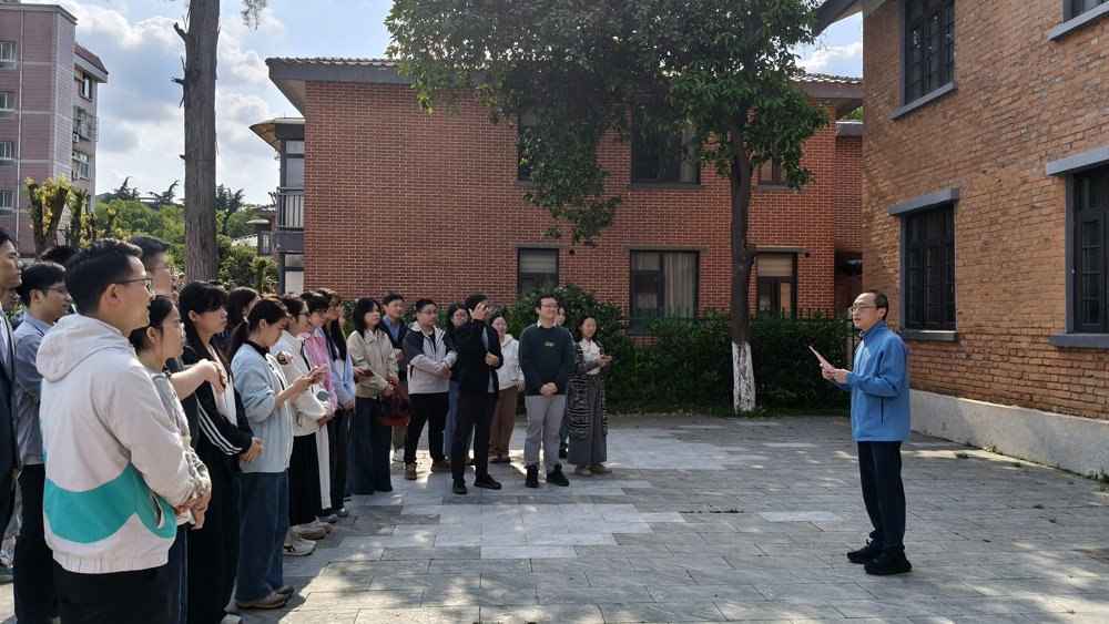 水生所举办第五届“弘扬科学家精神”讲