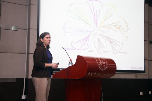 休斯敦大学Rebecca A. Zu