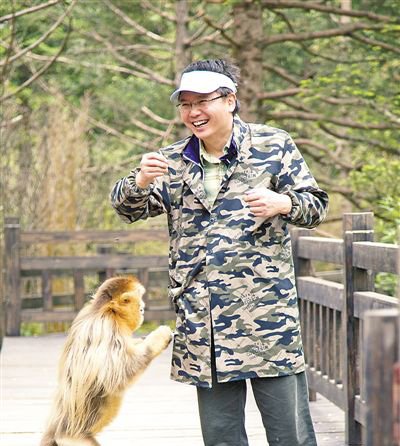【人民日报】蔡庆华 换个角度研究水