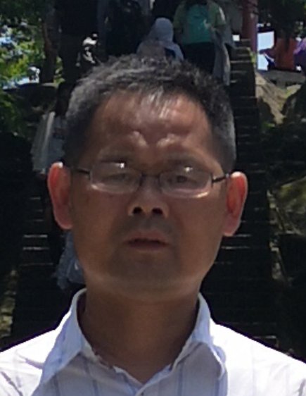 邱昌恩