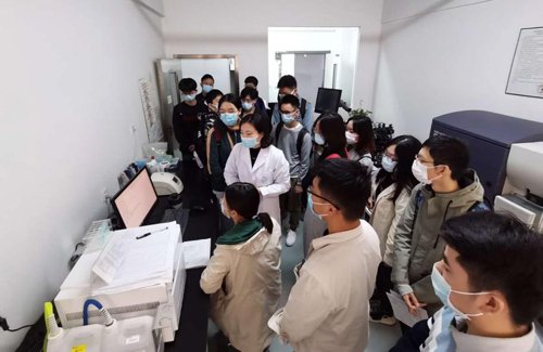 星空体育彩票最新版下载迎来了90岁华
