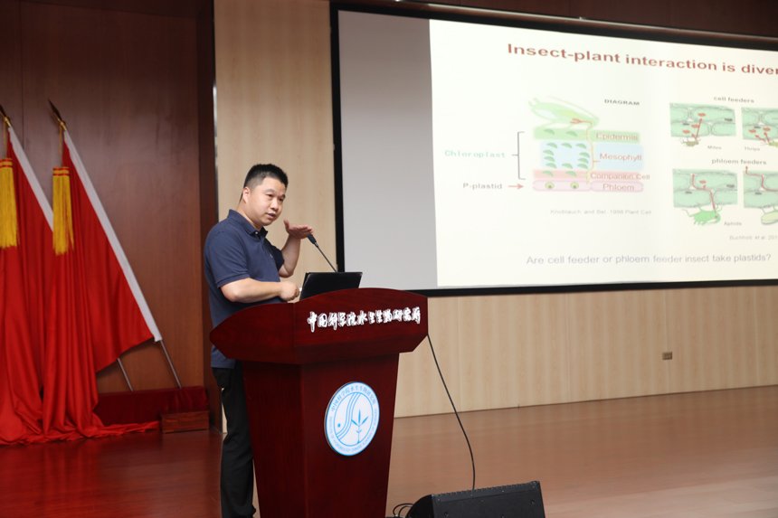 湖北大学张江教授做客水生所创新系列讲