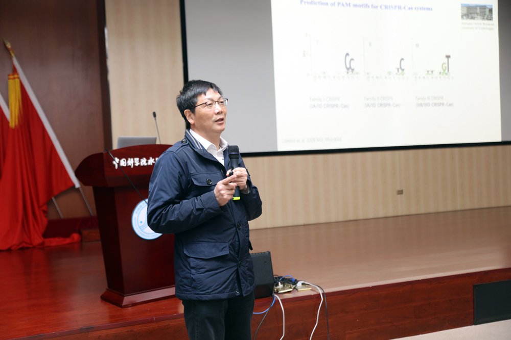 山东大学佘群新教授做客水生所创新系列
