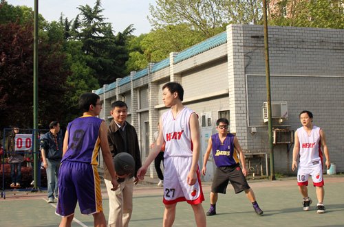 水生所2013年度研究生篮球联赛揭开