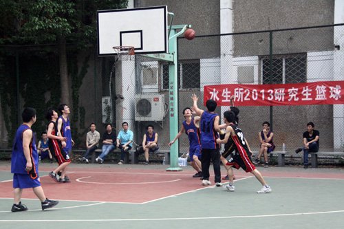 水生所2013年度研究生篮球联赛完美