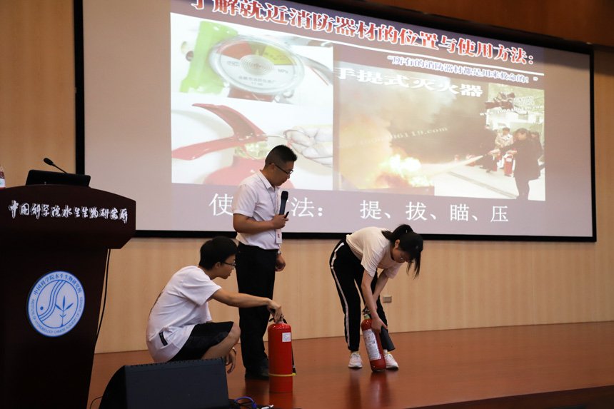 作者：李文科
