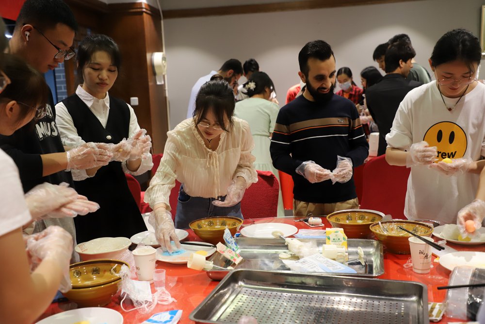 情系水生所”月饼制作活动