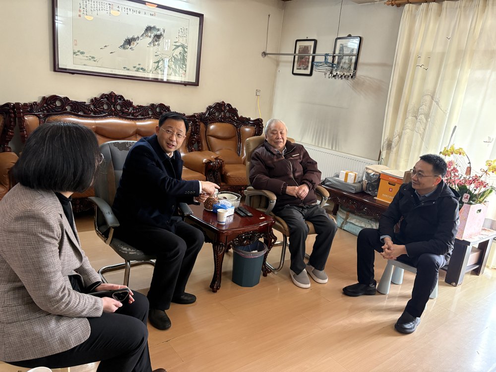 新春将至